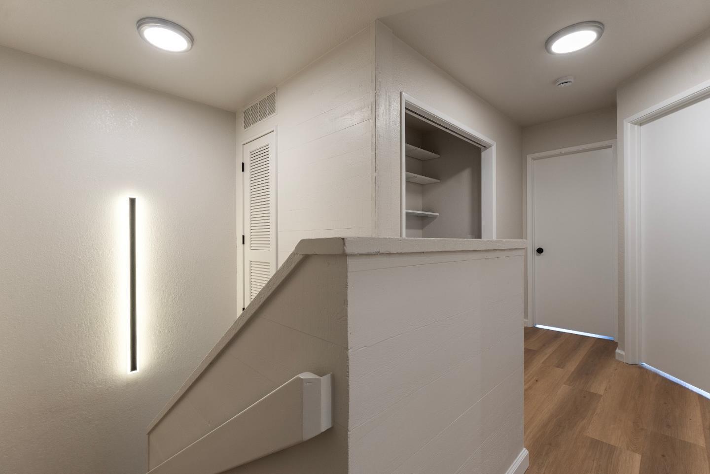 Detail Gallery Image 13 of 21 For 504 Ocean Ave #2,  Monterey,  CA 93940 - 2 Beds | 2 Baths