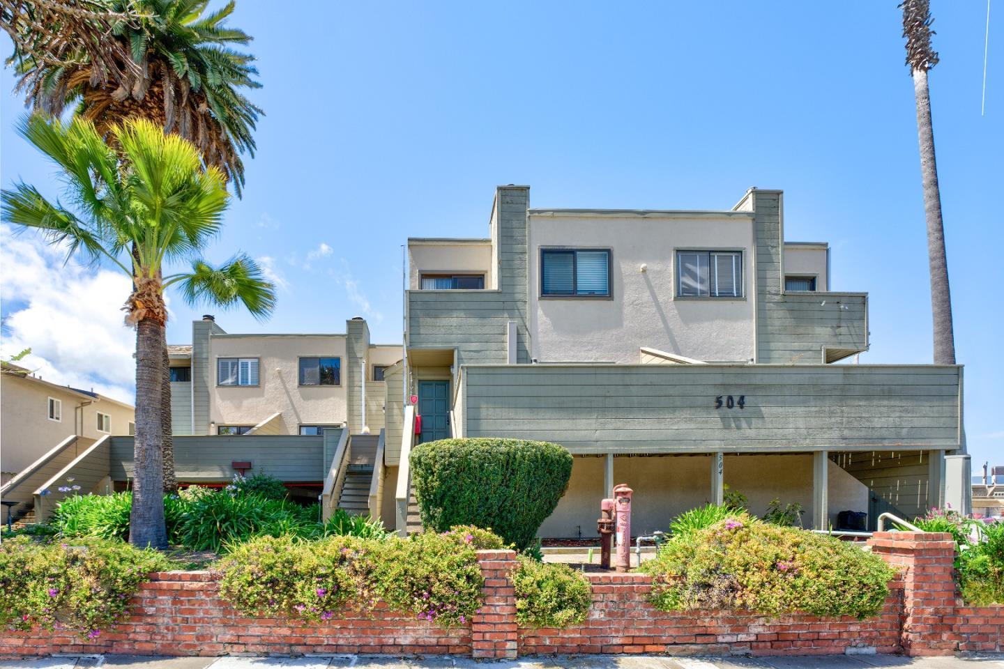 Detail Gallery Image 19 of 21 For 504 Ocean Ave #2,  Monterey,  CA 93940 - 2 Beds | 2 Baths