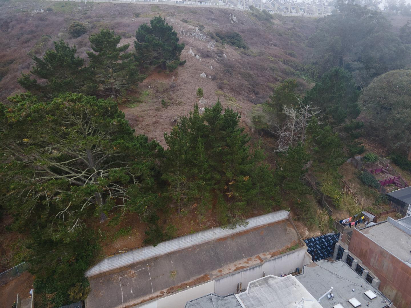 Detail Gallery Image 8 of 10 For 258 Edgemar St, Daly City,  CA 94014 - – Beds | – Baths