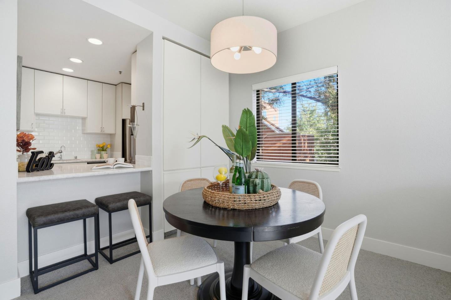 Detail Gallery Image 8 of 20 For 4250 El Camino Real #C226,  Palo Alto,  CA 94306 - 1 Beds | 1 Baths