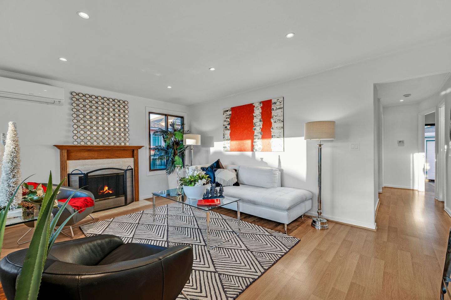 Detail Gallery Image 2 of 26 For 330 Cuardo Ave, Millbrae,  CA 94030 - 3 Beds | 1 Baths