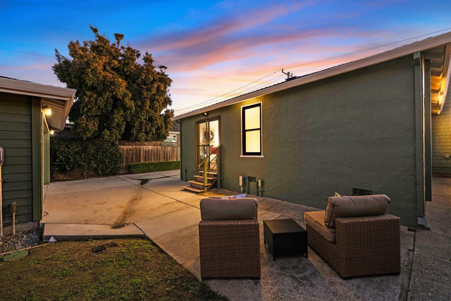 Detail Gallery Image 22 of 26 For 330 Cuardo Ave, Millbrae,  CA 94030 - 3 Beds | 1 Baths