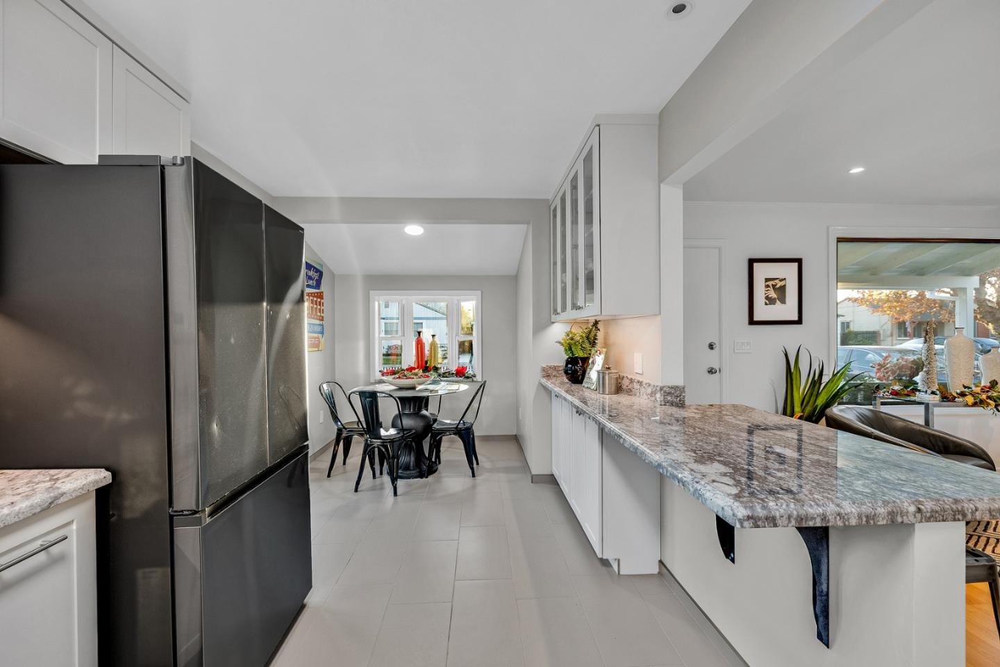 Detail Gallery Image 9 of 26 For 330 Cuardo Ave, Millbrae,  CA 94030 - 3 Beds | 1 Baths