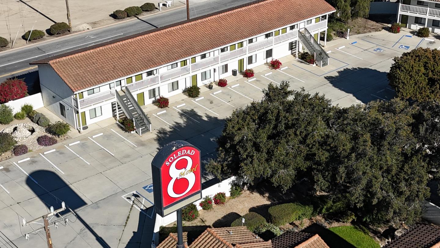 Detail Gallery Image 3 of 11 For 1013 Front St, Soledad,  CA 93960 - – Beds | – Baths