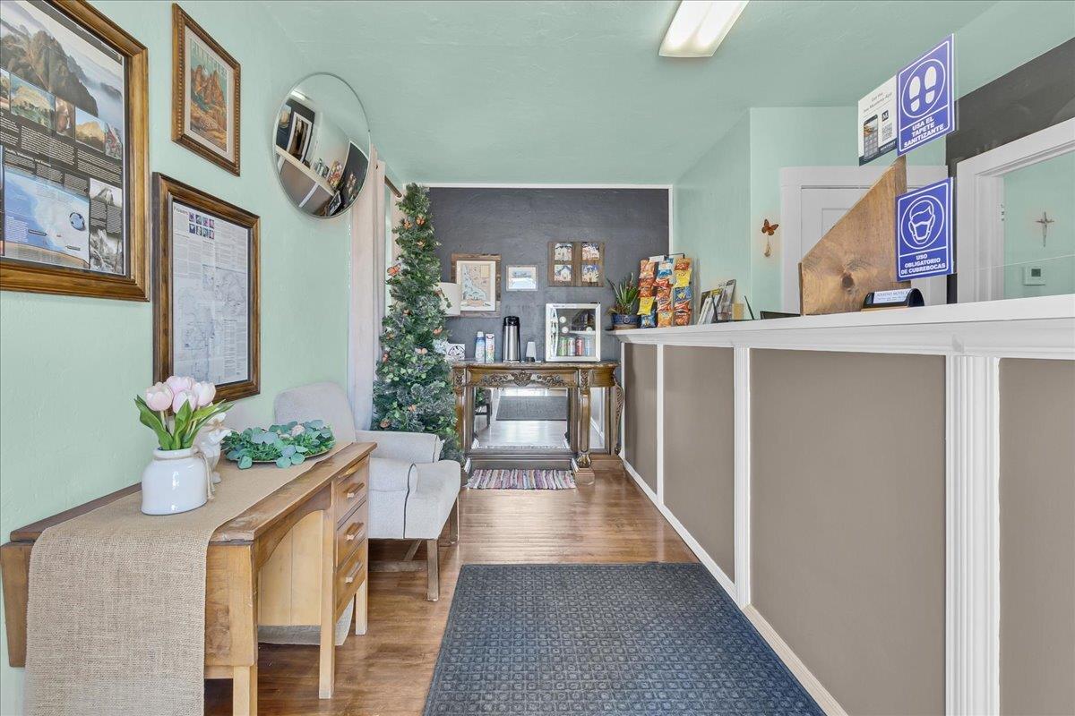 Detail Gallery Image 6 of 11 For 1013 Front St, Soledad,  CA 93960 - – Beds | – Baths