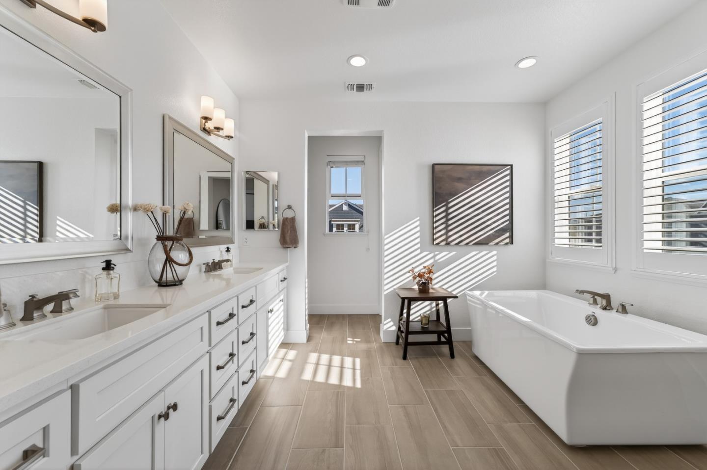 Detail Gallery Image 25 of 41 For 239 Bungalow Ct, Marina,  CA 93933 - 3 Beds | 2/1 Baths