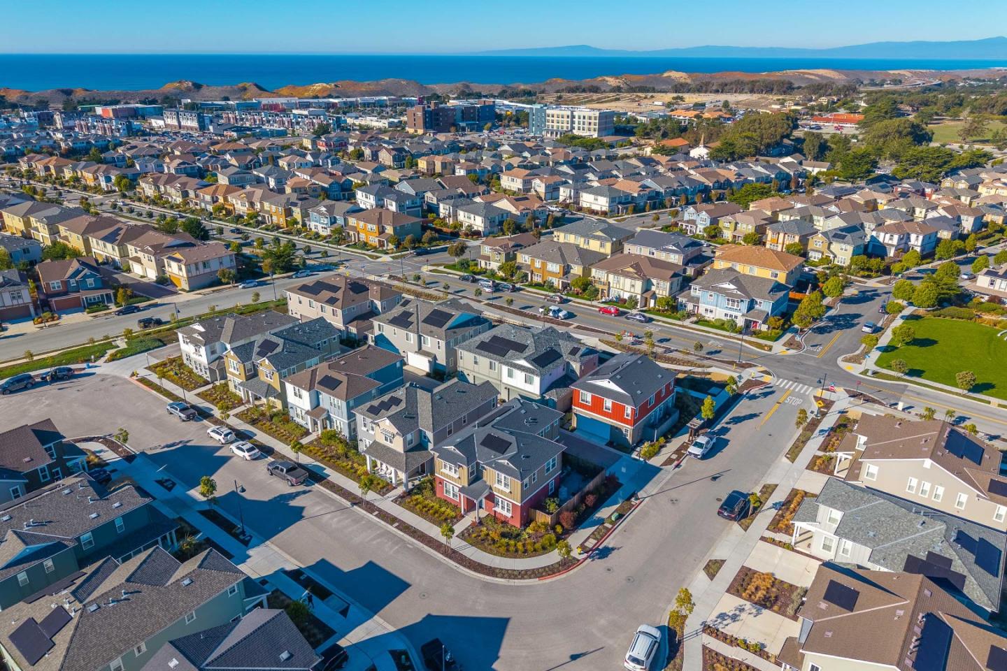 Detail Gallery Image 37 of 41 For 239 Bungalow Ct, Marina,  CA 93933 - 3 Beds | 2/1 Baths