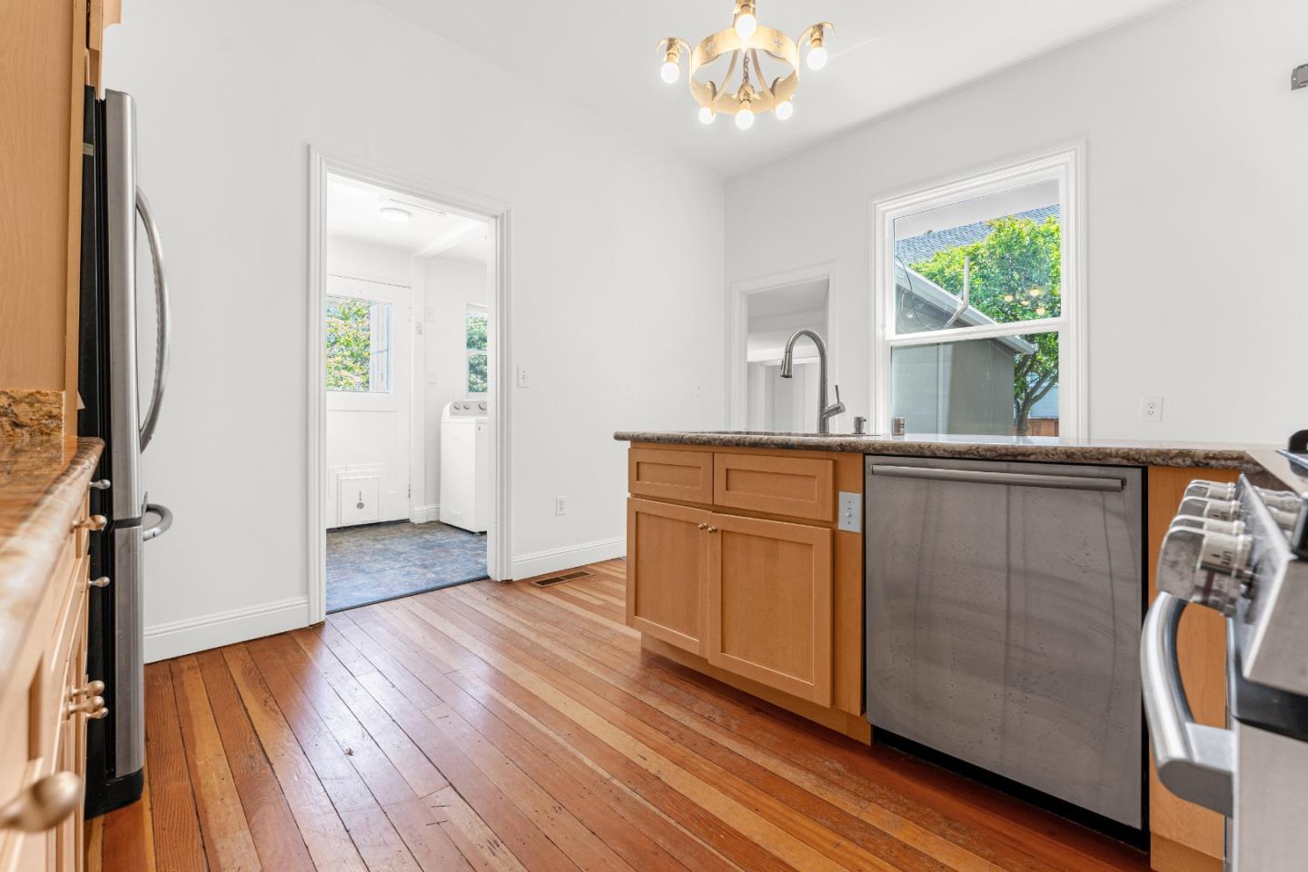 Detail Gallery Image 19 of 29 For 126 N Ellsworth Ave, San Mateo,  CA 94401 - – Beds | – Baths