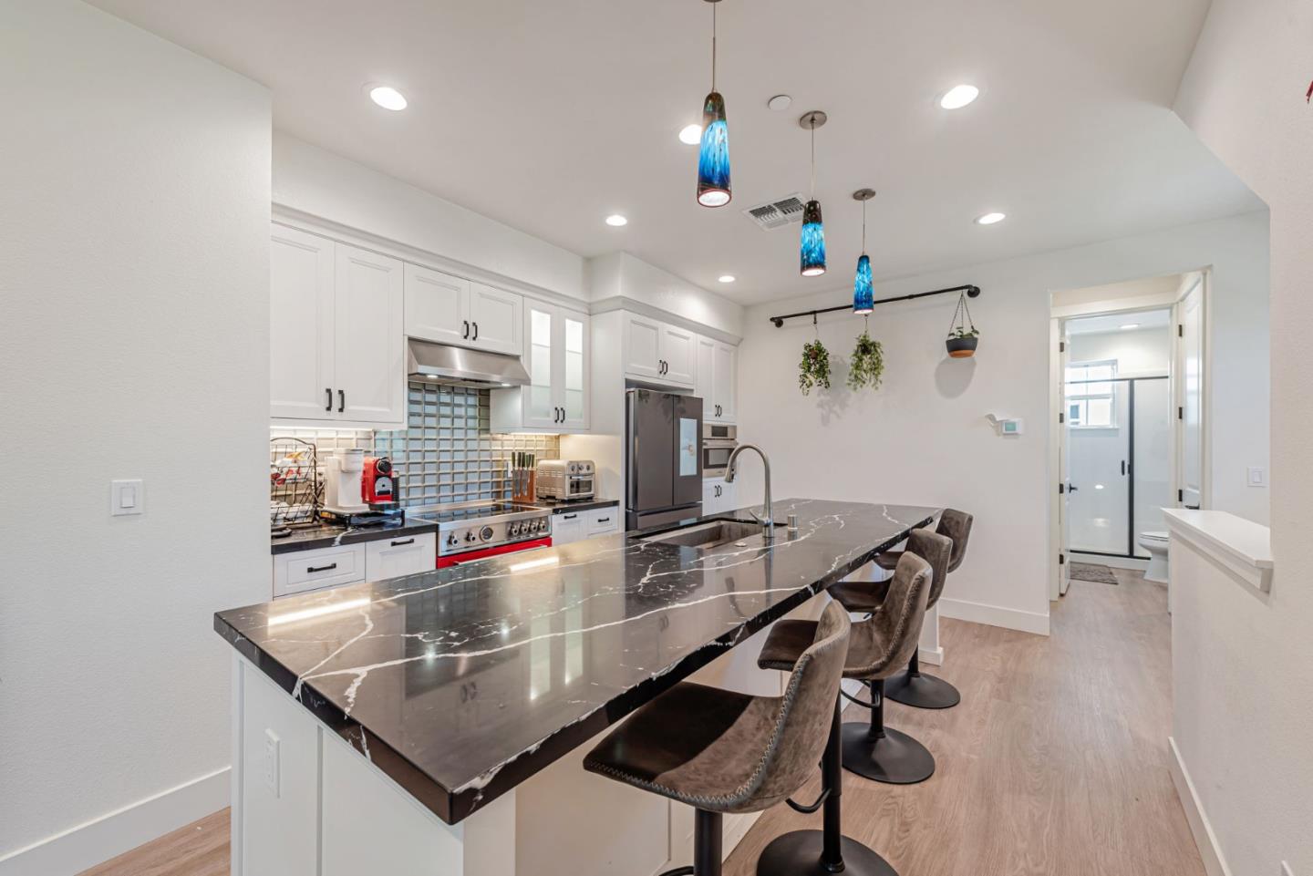 Detail Gallery Image 13 of 37 For 32 Seda Ln, Morgan Hill,  CA 95037 - 4 Beds | 3 Baths