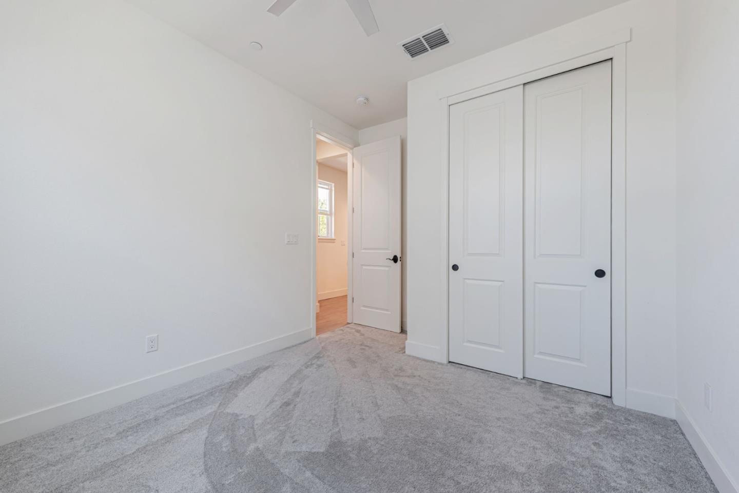 Detail Gallery Image 18 of 37 For 32 Seda Ln, Morgan Hill,  CA 95037 - 4 Beds | 3 Baths