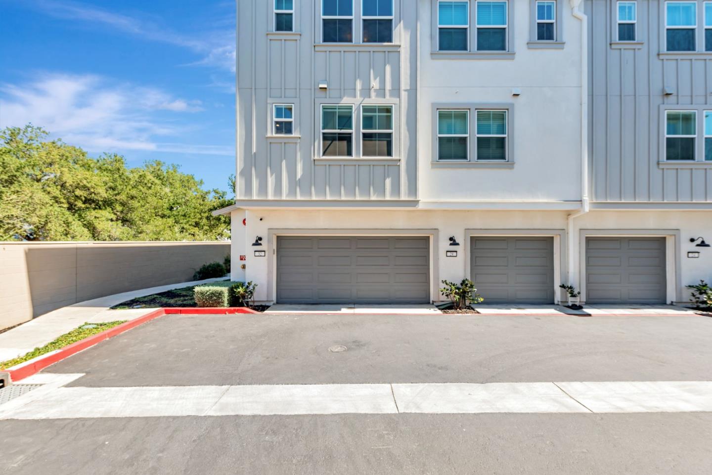 Detail Gallery Image 33 of 37 For 32 Seda Ln, Morgan Hill,  CA 95037 - 4 Beds | 3 Baths