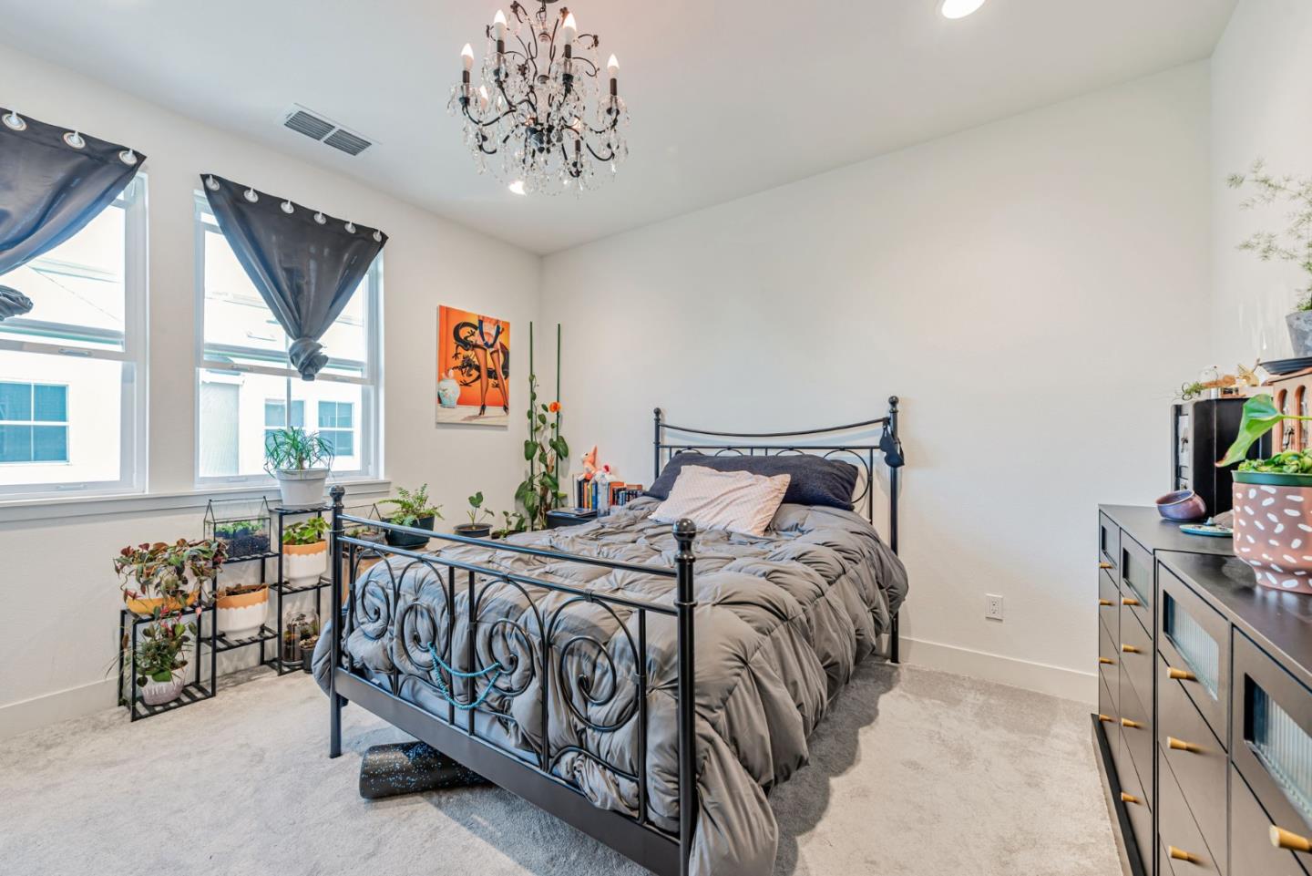 Detail Gallery Image 9 of 37 For 32 Seda Ln, Morgan Hill,  CA 95037 - 4 Beds | 3 Baths