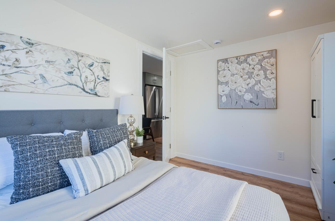 Detail Gallery Image 12 of 32 For 518 Cortes St, Monterey,  CA 93940 - 2 Beds | 1 Baths