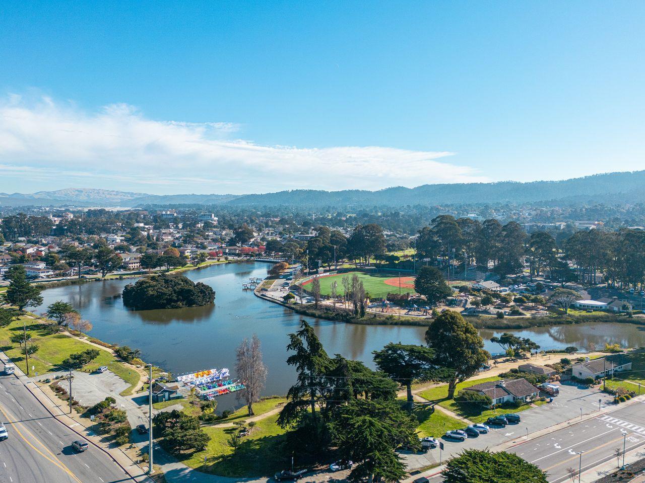 Detail Gallery Image 25 of 32 For 518 Cortes St, Monterey,  CA 93940 - 2 Beds | 1 Baths