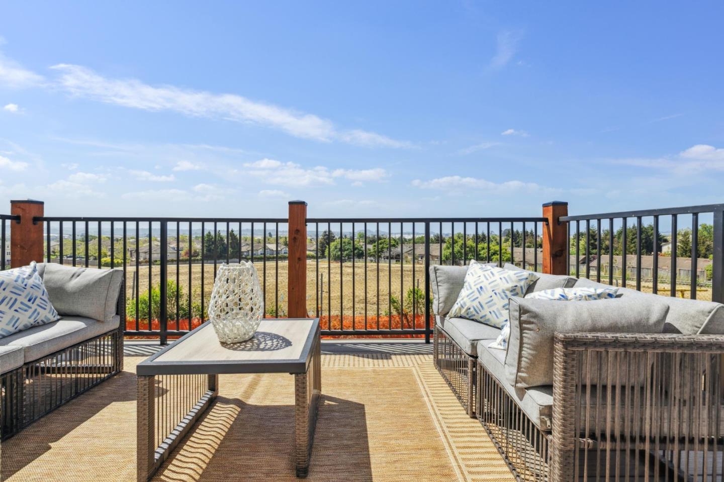 Detail Gallery Image 16 of 42 For 117 Skyline Vista Way, Watsonville,  CA 95076 - 3 Beds | 3/1 Baths