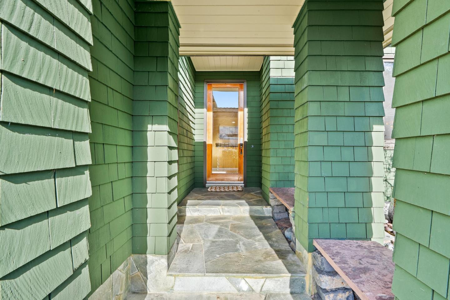 Detail Gallery Image 10 of 63 For 2106 Harborview Ct, Santa Cruz,  CA 95062 - 4 Beds | 2/1 Baths