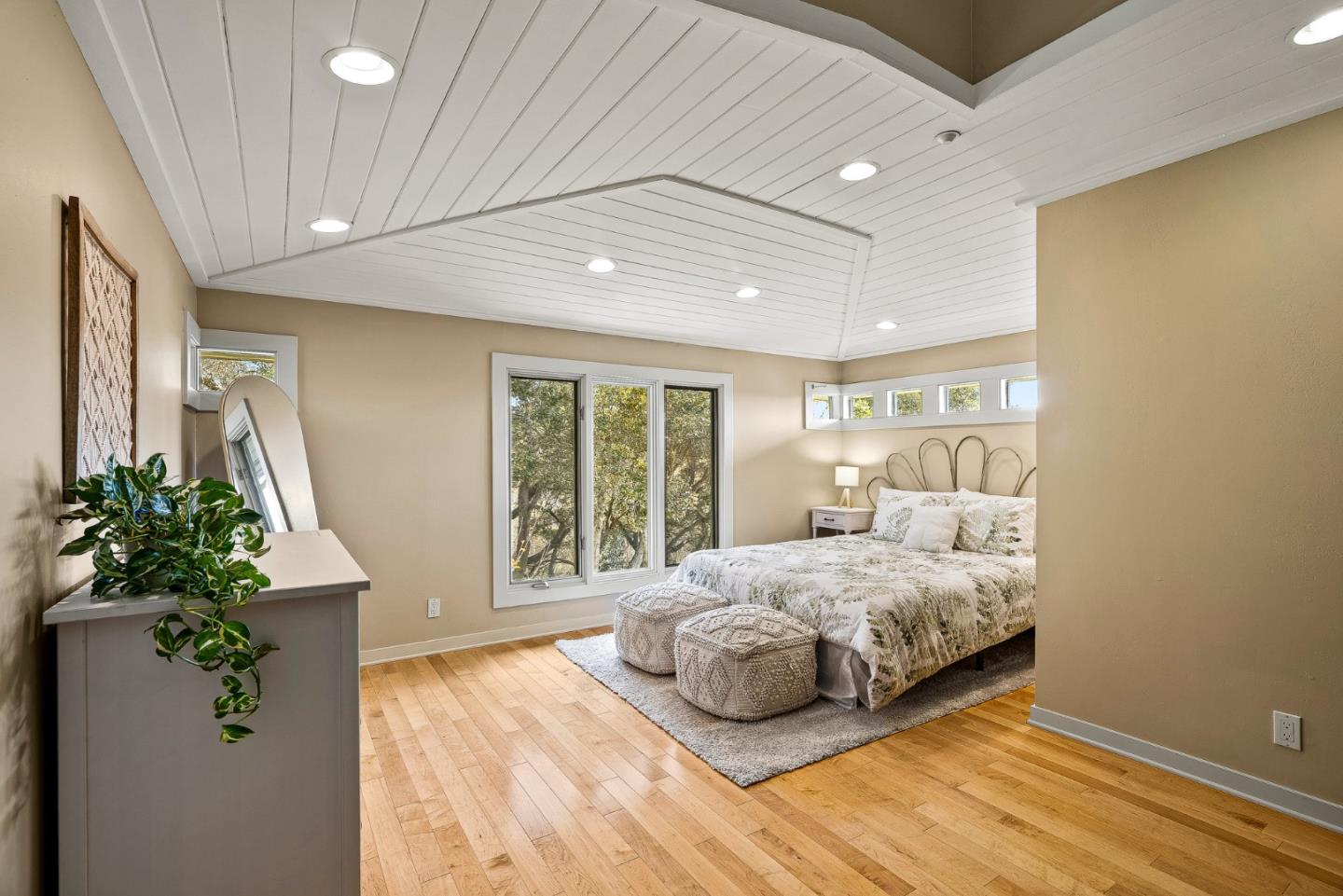 Detail Gallery Image 26 of 63 For 2106 Harborview Ct, Santa Cruz,  CA 95062 - 4 Beds | 2/1 Baths