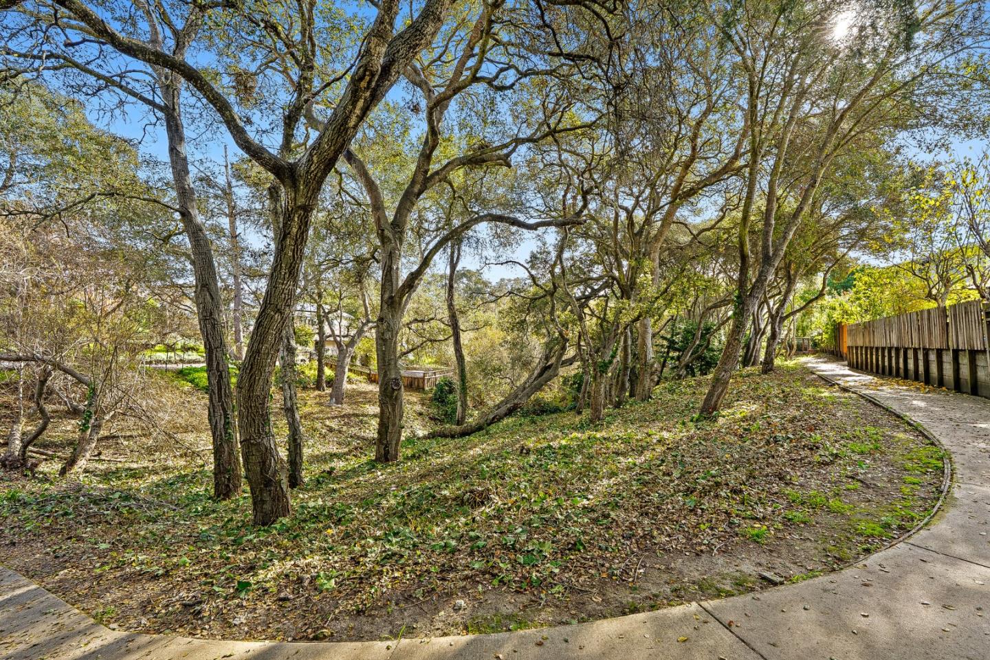 Detail Gallery Image 46 of 63 For 2106 Harborview Ct, Santa Cruz,  CA 95062 - 4 Beds | 2/1 Baths