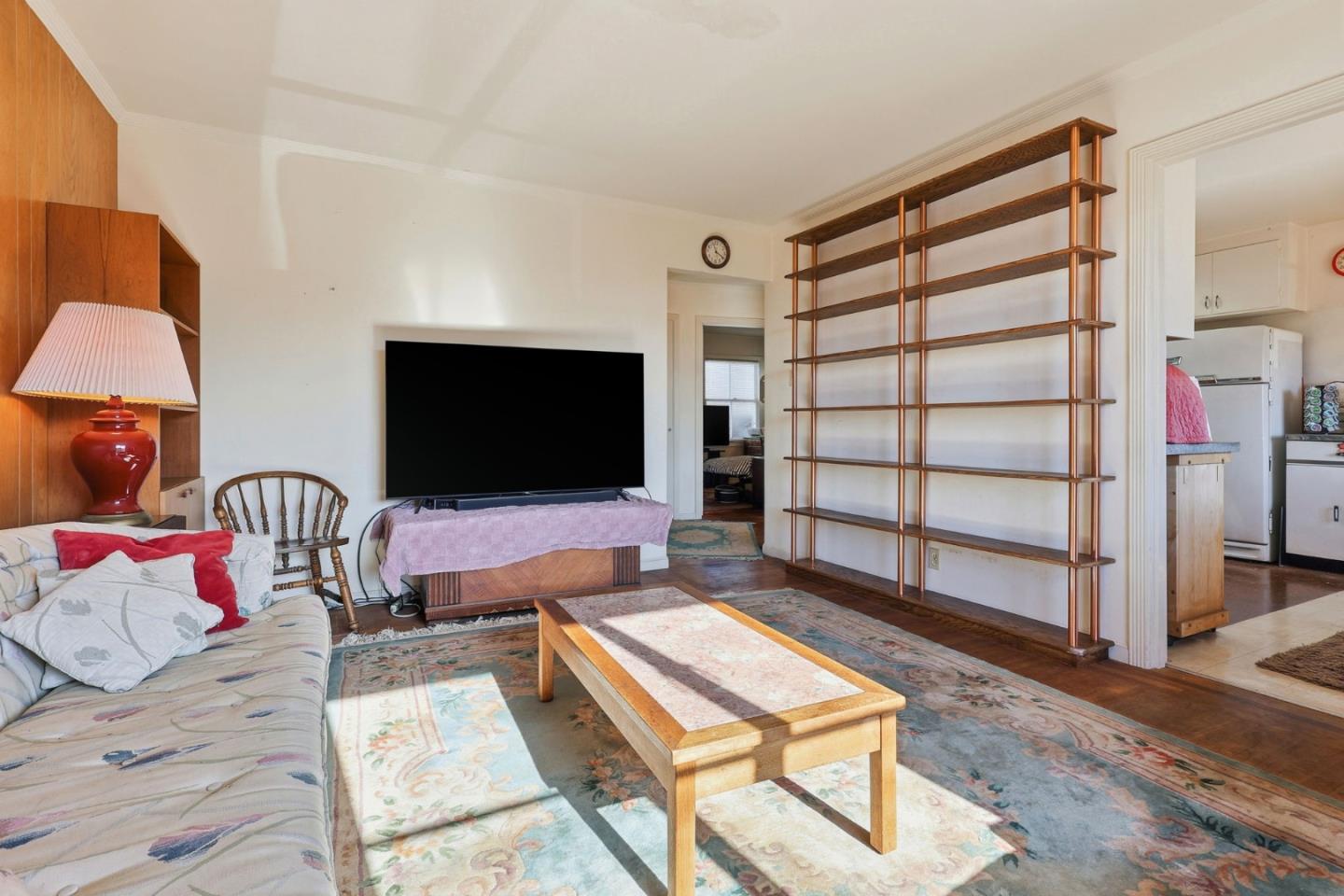 Detail Gallery Image 7 of 29 For 3838 Lawton St, San Francisco,  CA 94122 - 2 Beds | 1 Baths