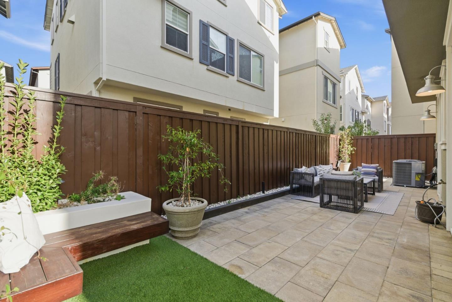 Detail Gallery Image 31 of 37 For 9065 Tallship Way, Newark,  CA 94560 - 4 Beds | 4 Baths