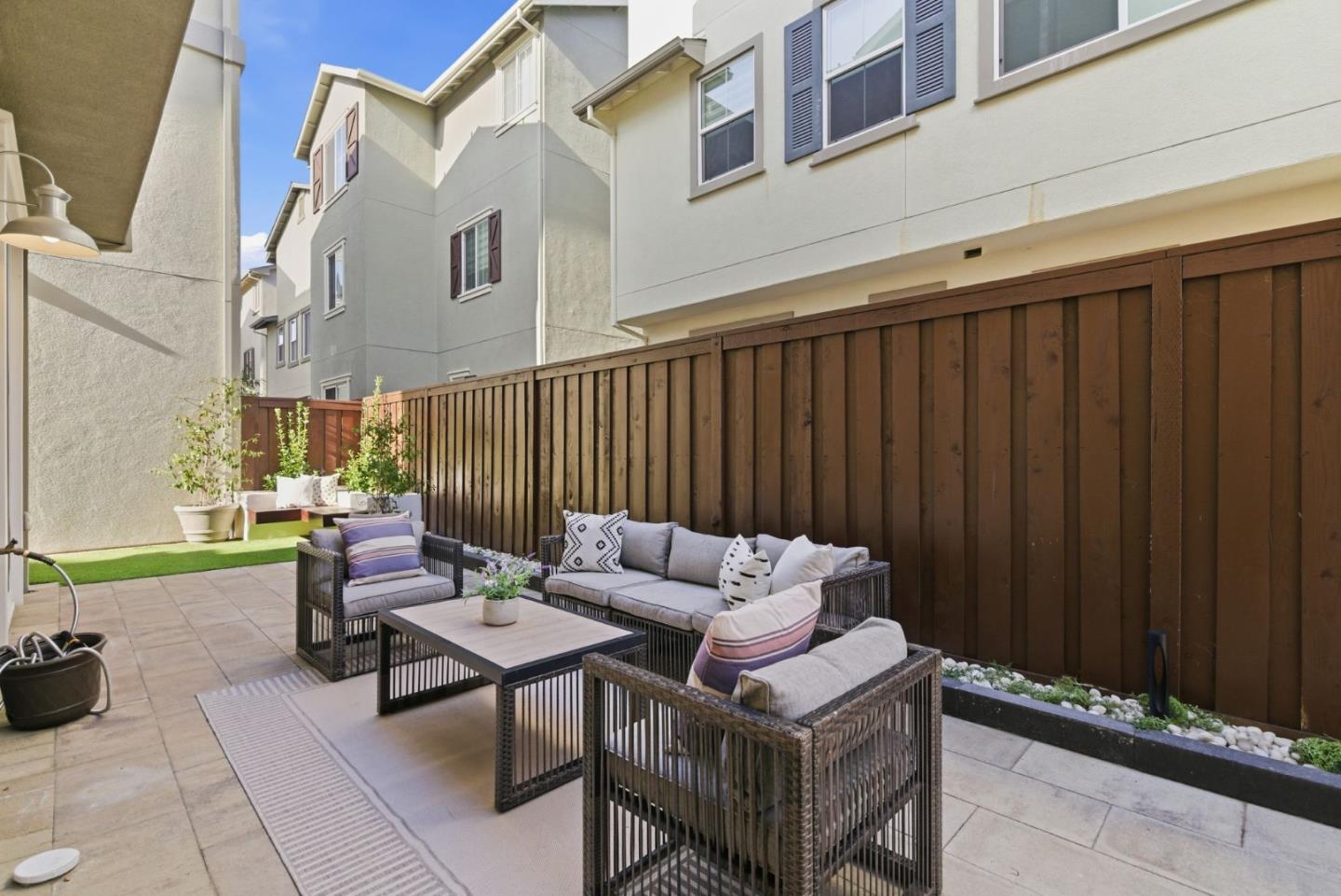 Detail Gallery Image 34 of 37 For 9065 Tallship Way, Newark,  CA 94560 - 4 Beds | 4 Baths