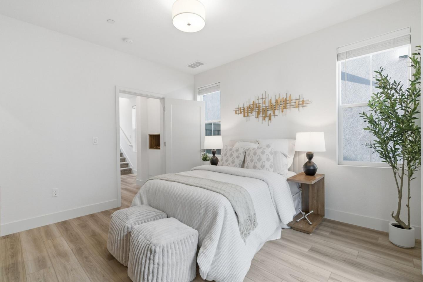 Detail Gallery Image 8 of 37 For 9065 Tallship Way, Newark,  CA 94560 - 4 Beds | 4 Baths