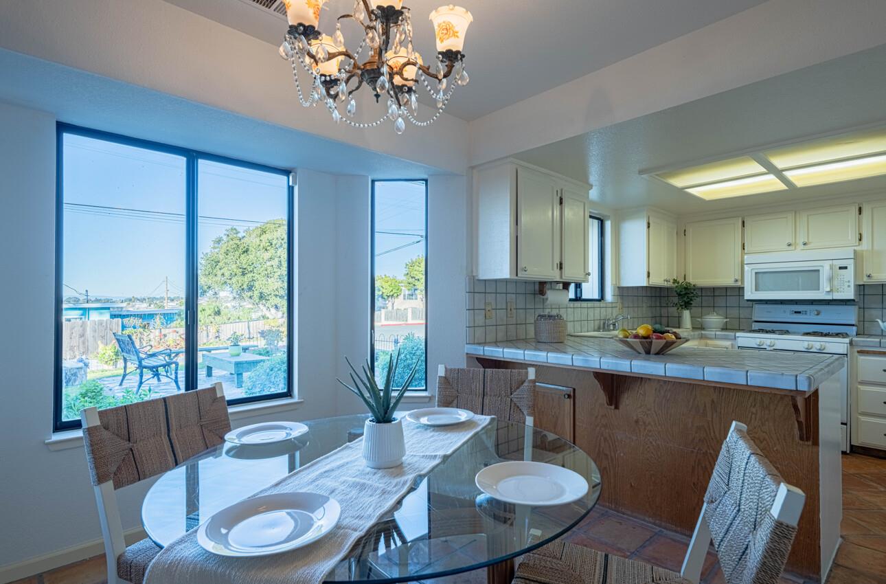 Detail Gallery Image 11 of 35 For 1524 Elm Ave, Seaside,  CA 93955 - 3 Beds | 2 Baths