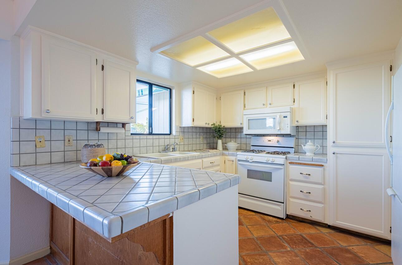 Detail Gallery Image 13 of 35 For 1524 Elm Ave, Seaside,  CA 93955 - 3 Beds | 2 Baths