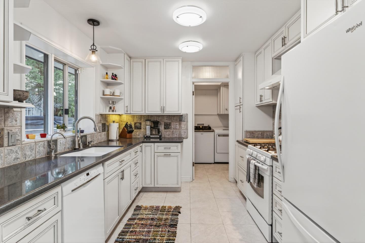 Detail Gallery Image 23 of 54 For 859 Balboa Ave, Pacific Grove,  CA 93950 - 3 Beds | 2 Baths