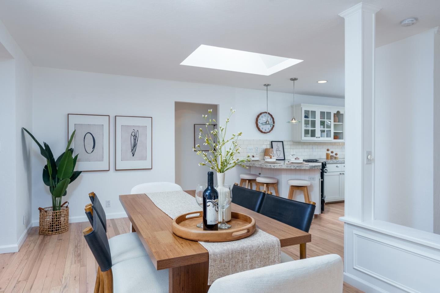 Detail Gallery Image 3 of 15 For 2258 Highland Park Ln, Campbell,  CA 95008 - 3 Beds | 2 Baths