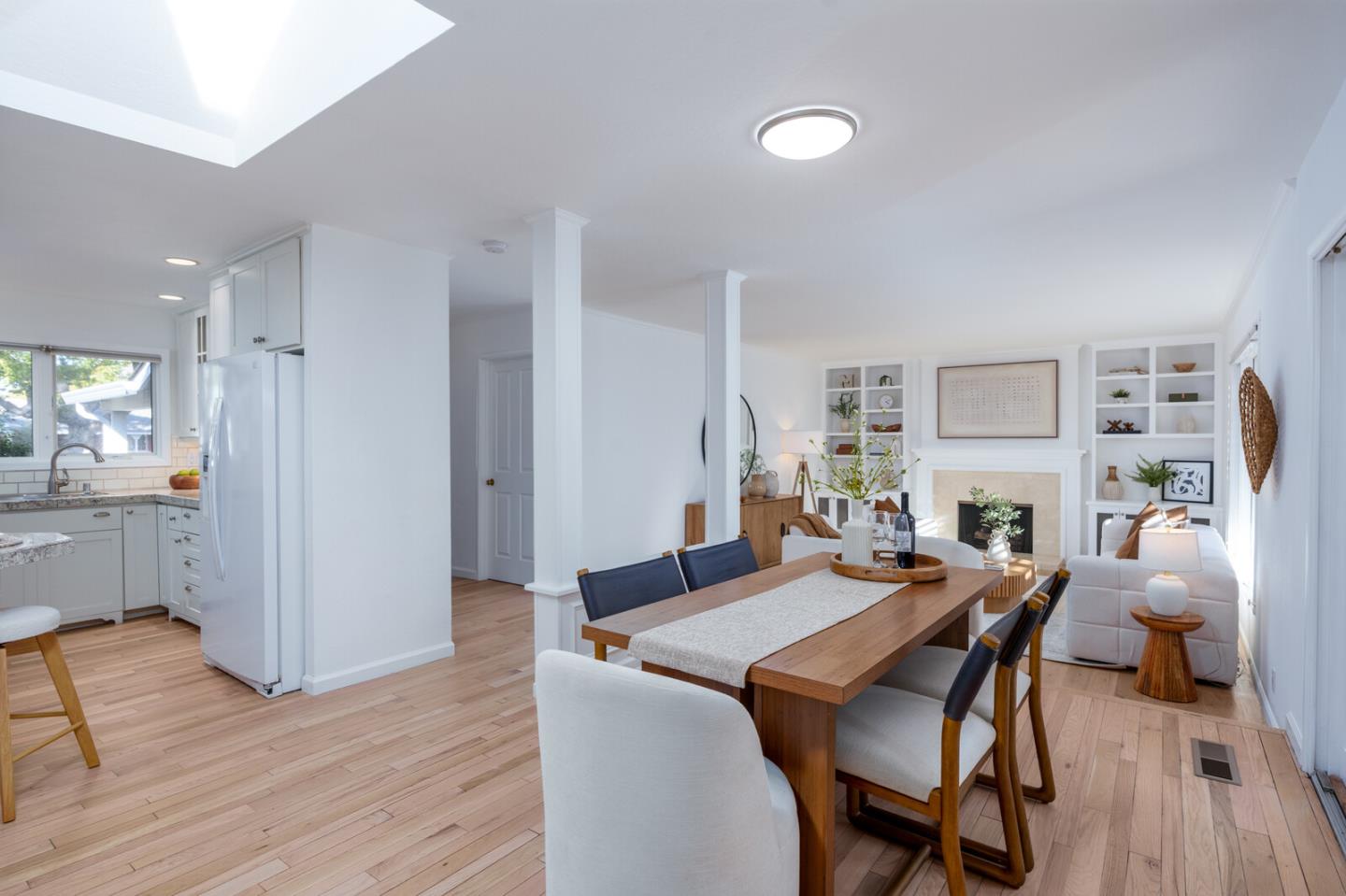 Detail Gallery Image 4 of 15 For 2258 Highland Park Ln, Campbell,  CA 95008 - 3 Beds | 2 Baths