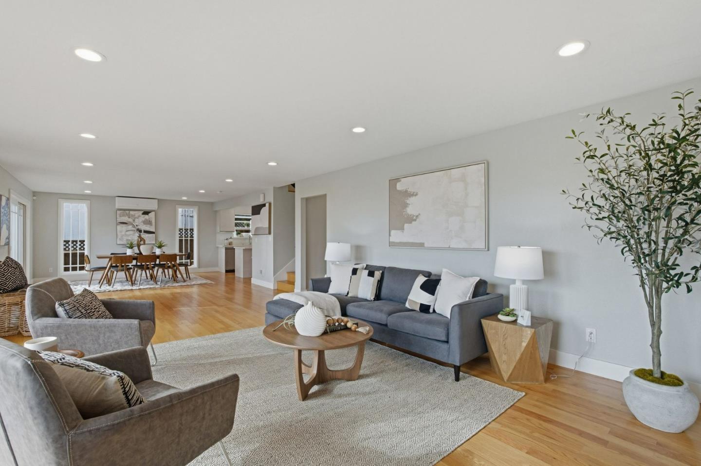 Detail Gallery Image 11 of 59 For 2109 Cipriani Blvd, Belmont,  CA 94002 - 4 Beds | 3/1 Baths