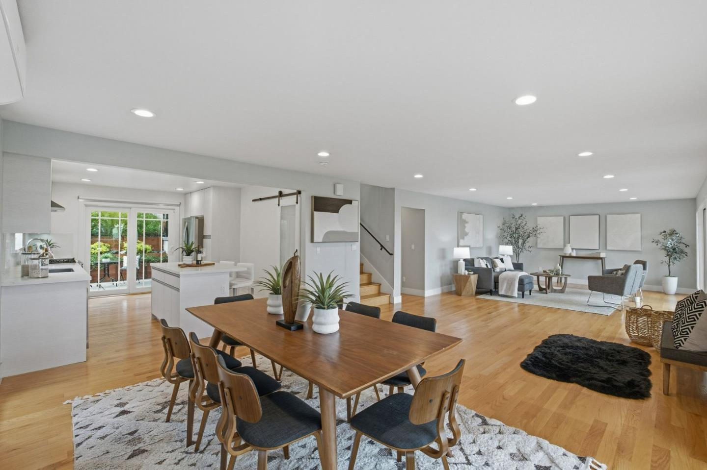 Detail Gallery Image 13 of 59 For 2109 Cipriani Blvd, Belmont,  CA 94002 - 4 Beds | 3/1 Baths