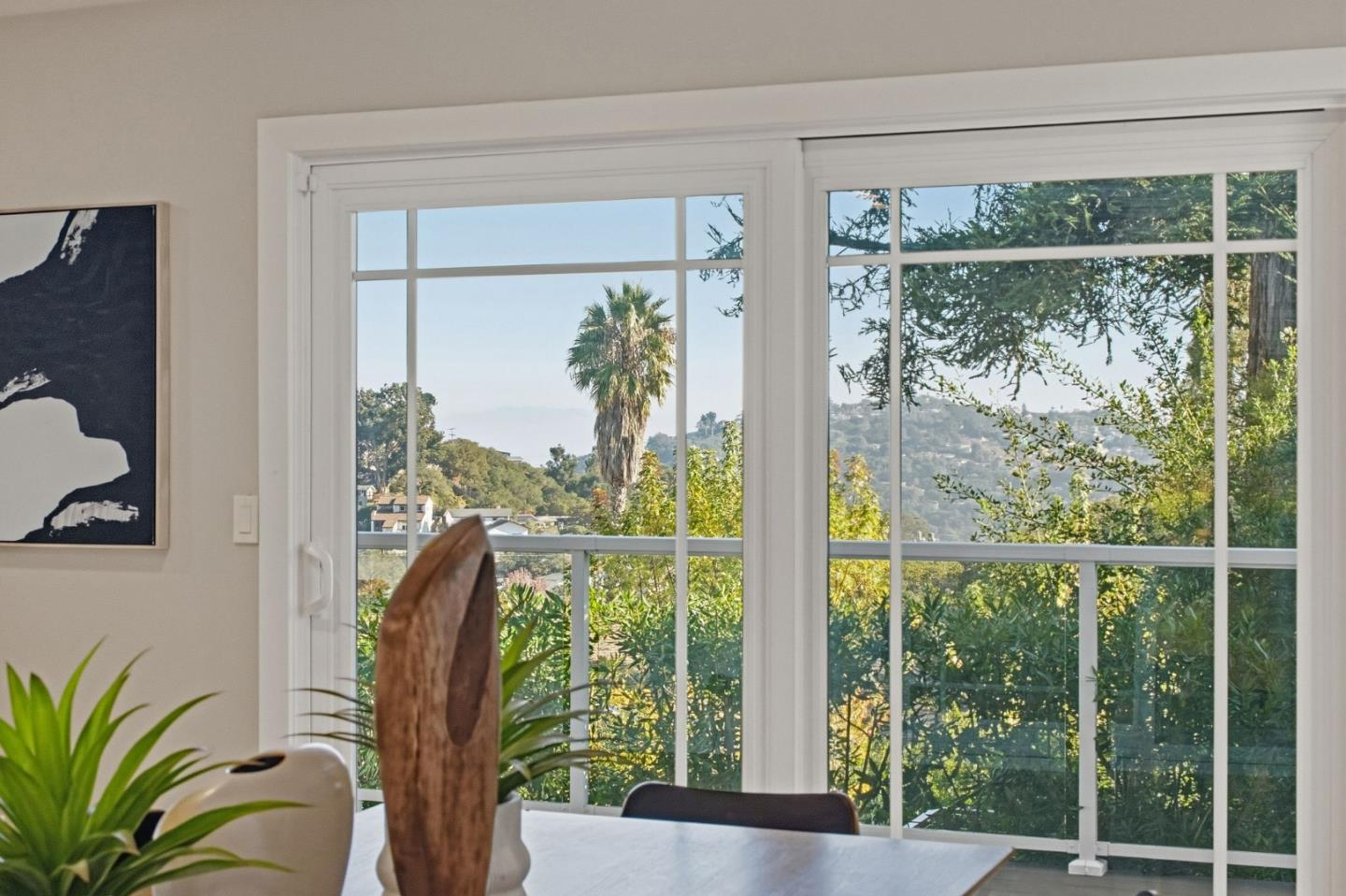 Detail Gallery Image 18 of 59 For 2109 Cipriani Blvd, Belmont,  CA 94002 - 4 Beds | 3/1 Baths