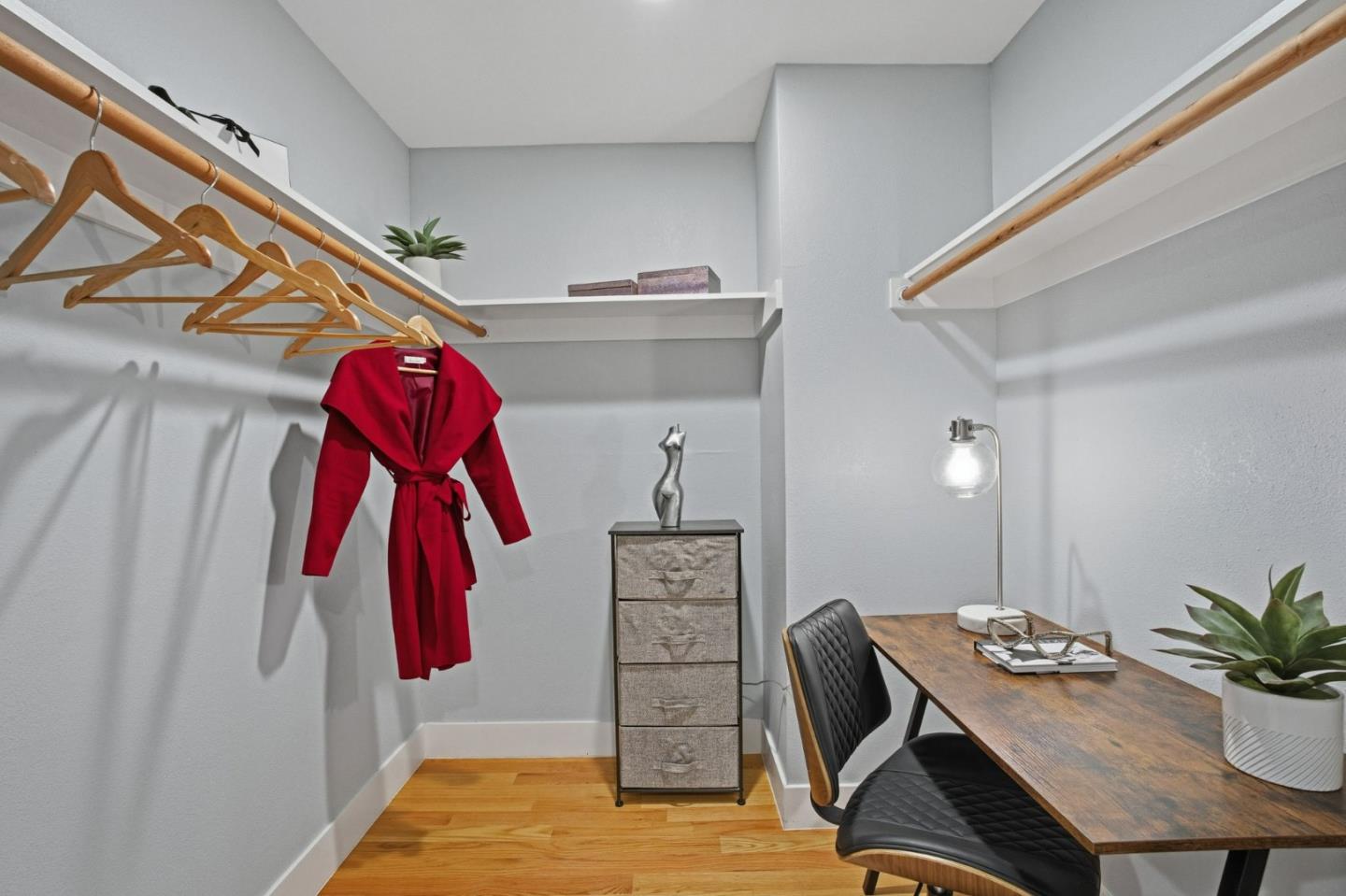 Detail Gallery Image 28 of 59 For 2109 Cipriani Blvd, Belmont,  CA 94002 - 4 Beds | 3/1 Baths