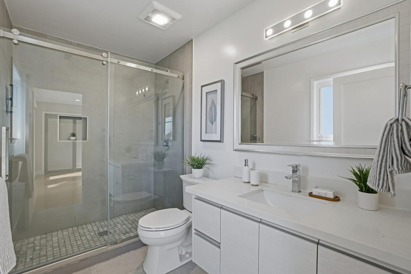 Detail Gallery Image 35 of 59 For 2109 Cipriani Blvd, Belmont,  CA 94002 - 4 Beds | 3/1 Baths