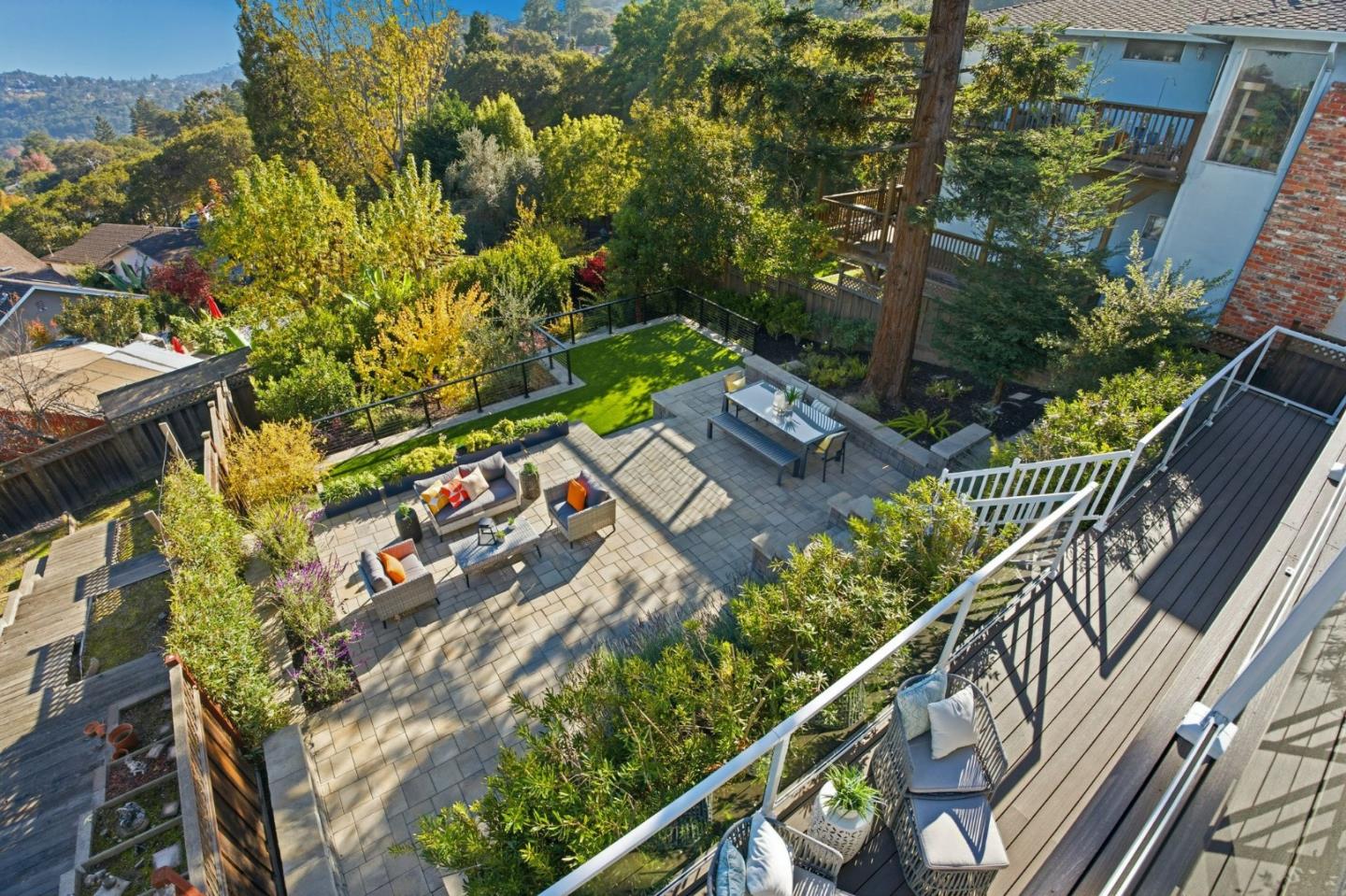 Detail Gallery Image 45 of 59 For 2109 Cipriani Blvd, Belmont,  CA 94002 - 4 Beds | 3/1 Baths