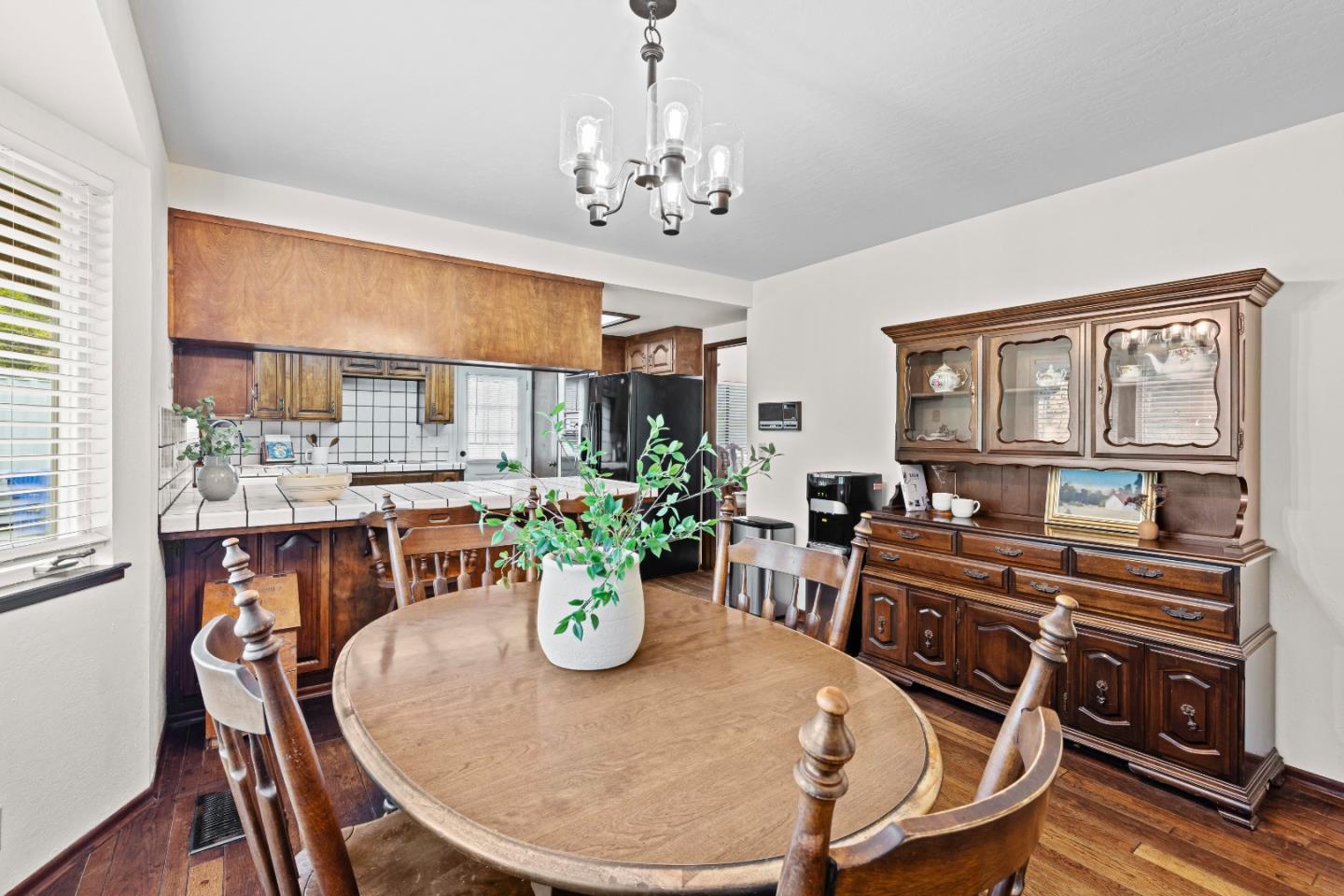 Detail Gallery Image 11 of 63 For 11900 Old Coach Rd, Gilroy,  CA 95020 - 4 Beds | 2/1 Baths