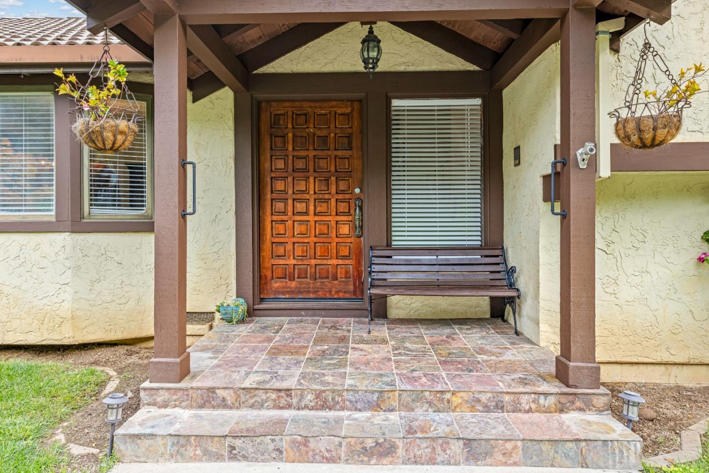 Detail Gallery Image 3 of 63 For 11900 Old Coach Rd, Gilroy,  CA 95020 - 4 Beds | 2/1 Baths