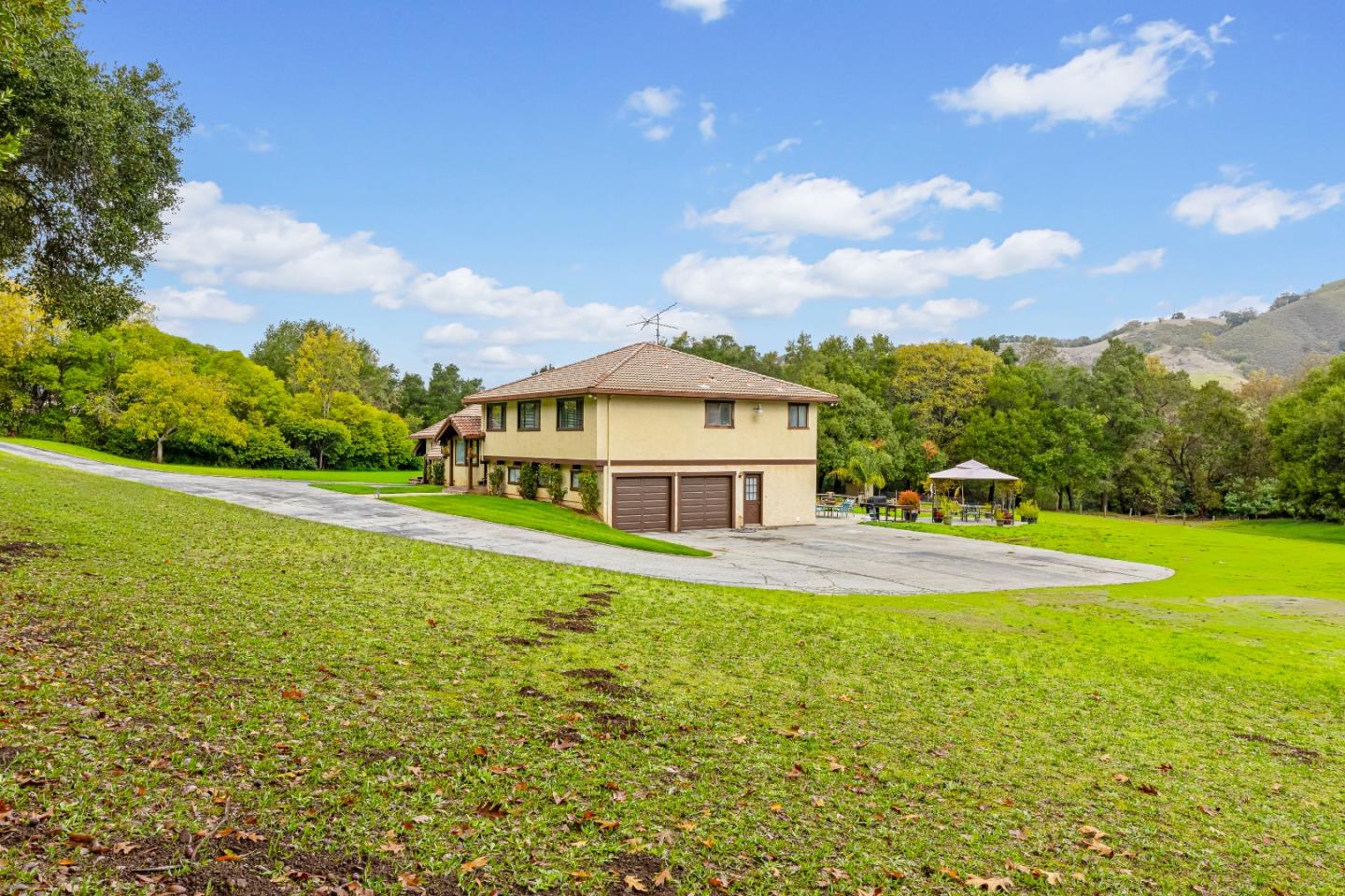 Detail Gallery Image 46 of 63 For 11900 Old Coach Rd, Gilroy,  CA 95020 - 4 Beds | 2/1 Baths
