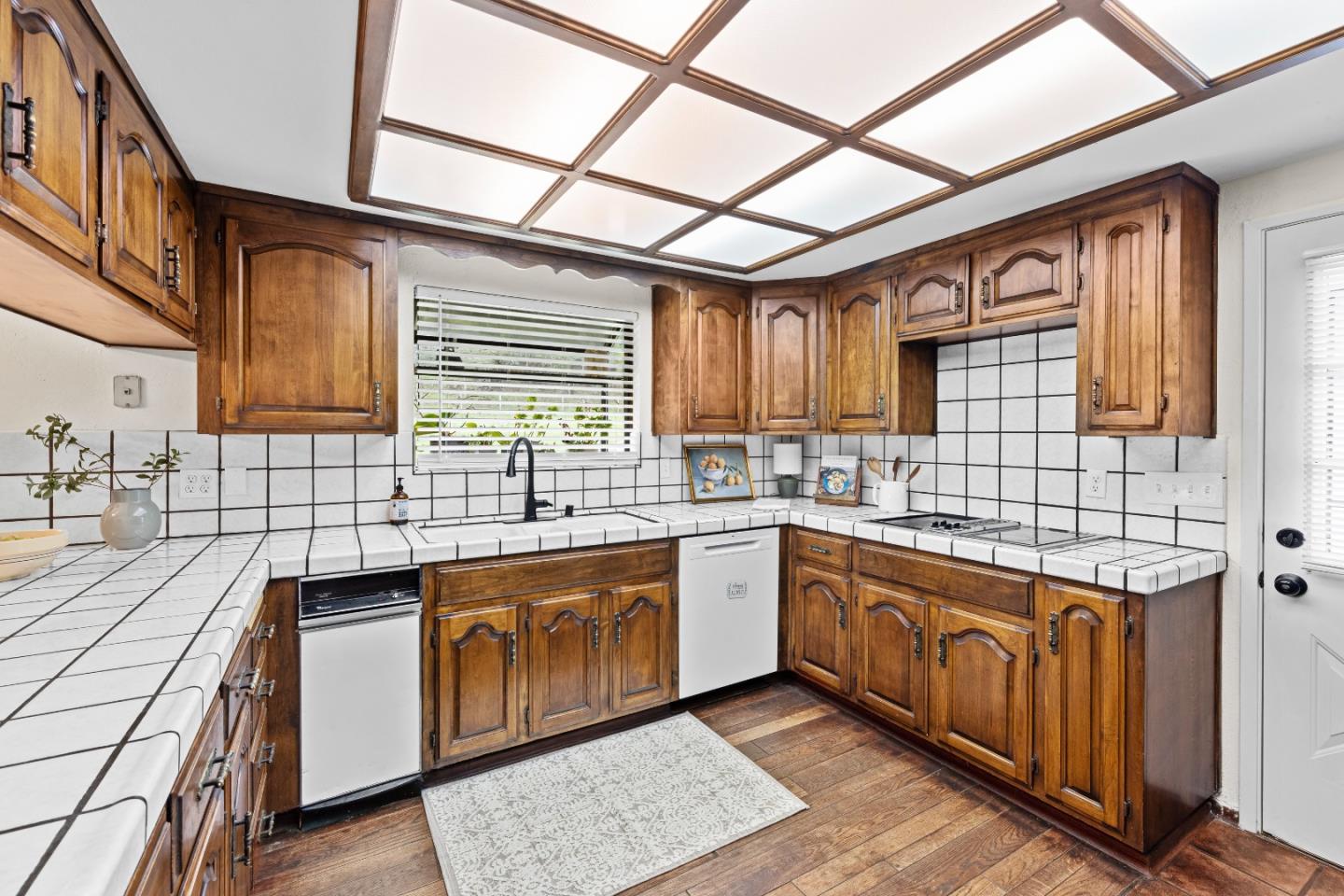 Detail Gallery Image 6 of 63 For 11900 Old Coach Rd, Gilroy,  CA 95020 - 4 Beds | 2/1 Baths