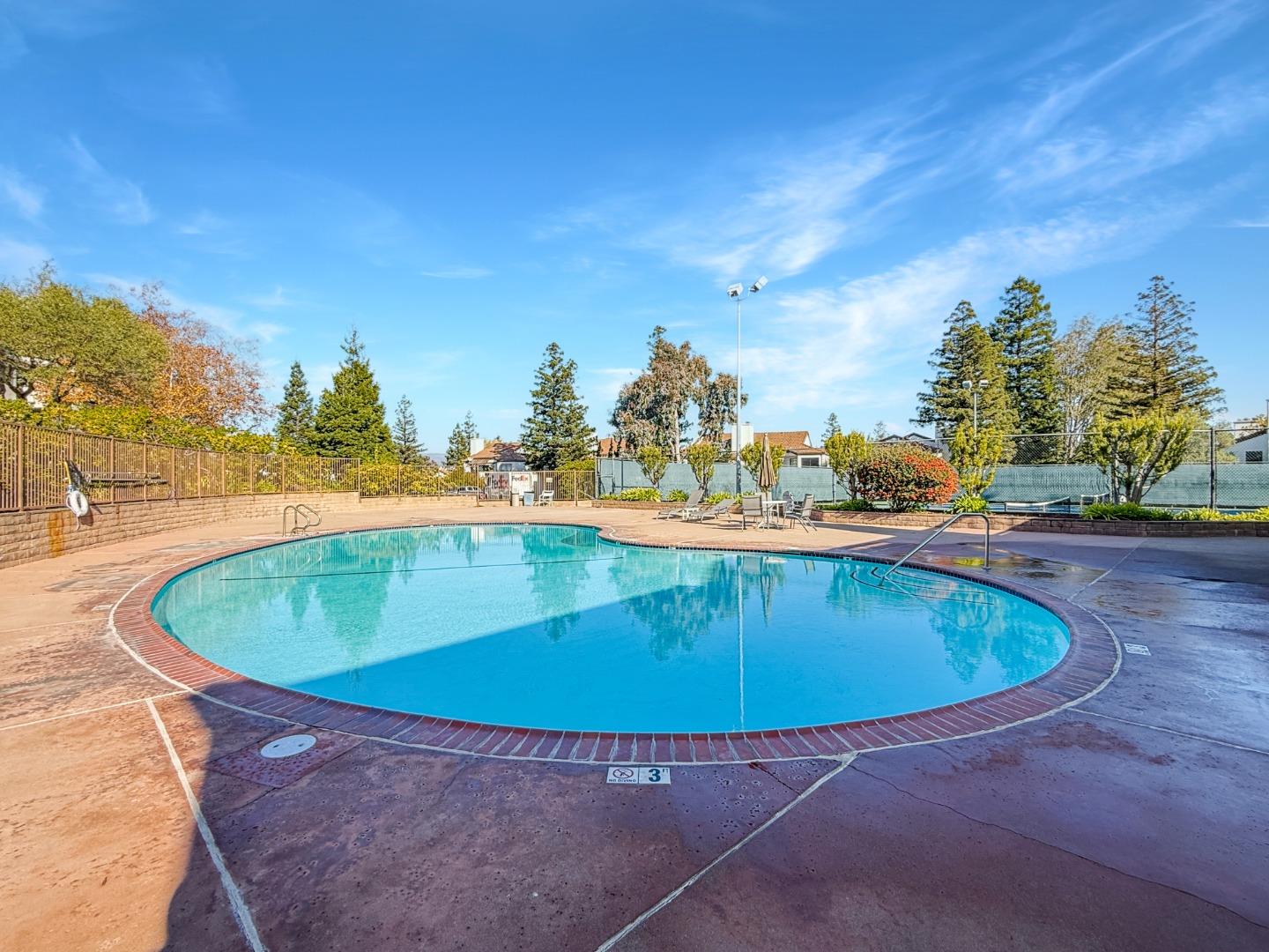 Detail Gallery Image 19 of 25 For 21239 Gary Dr #110,  Castro Valley,  CA 94546 - 2 Beds | 2 Baths