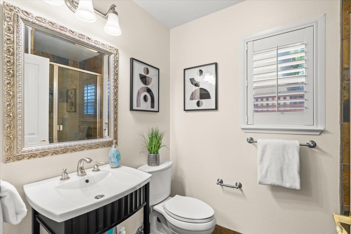 Detail Gallery Image 14 of 27 For 1436 Sandringham Way, San Jose,  CA 95126 - 4 Beds | 3 Baths