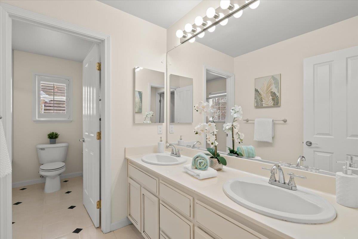 Detail Gallery Image 22 of 27 For 1436 Sandringham Way, San Jose,  CA 95126 - 4 Beds | 3 Baths