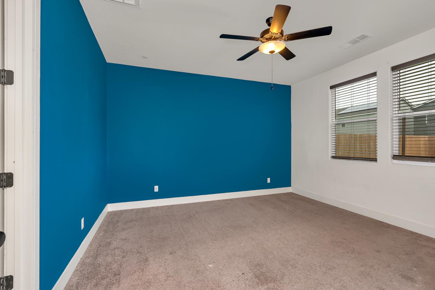 Detail Gallery Image 22 of 39 For 396 Broadstone Ct, Los Banos,  CA 93635 - 4 Beds | 2 Baths