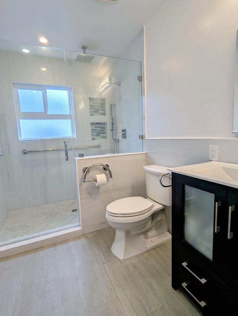 Detail Gallery Image 23 of 27 For 41 Inner Cir, Redwood City,  CA 94062 - 3 Beds | 2 Baths