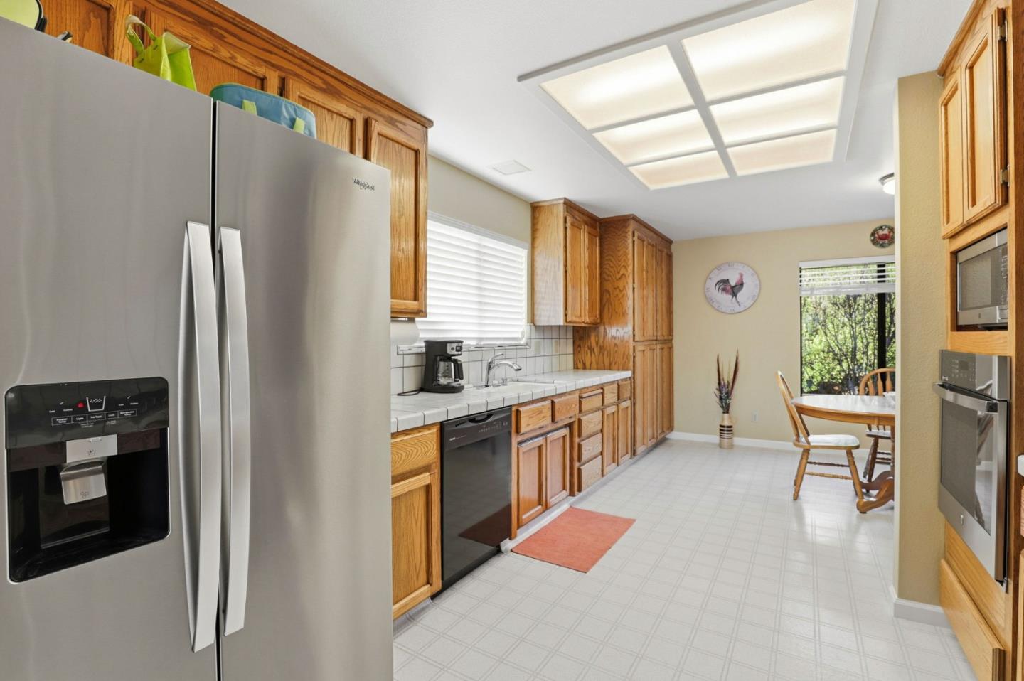 Detail Gallery Image 6 of 34 For 1650 Sausalito Dr, Hollister,  CA 95023 - 4 Beds | 2 Baths