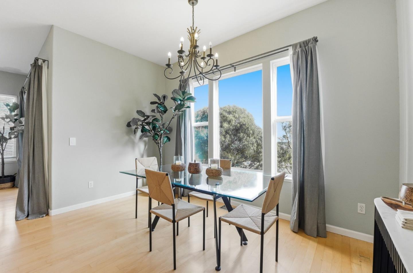 Detail Gallery Image 15 of 35 For 134 Cliff Swallow Ct, Brisbane,  CA 94005 - 2 Beds | 2 Baths