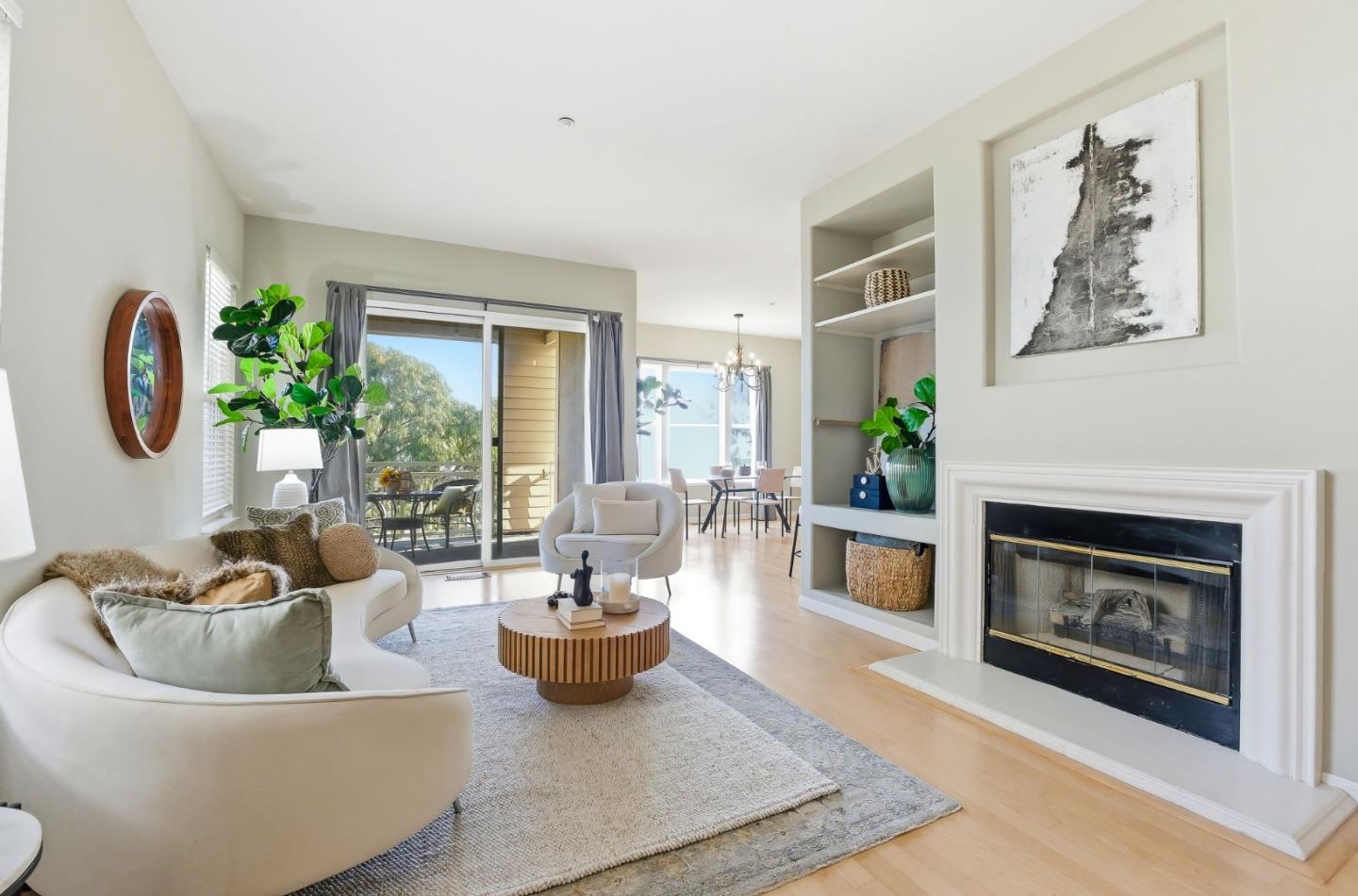 Detail Gallery Image 2 of 35 For 134 Cliff Swallow Ct, Brisbane,  CA 94005 - 2 Beds | 2 Baths