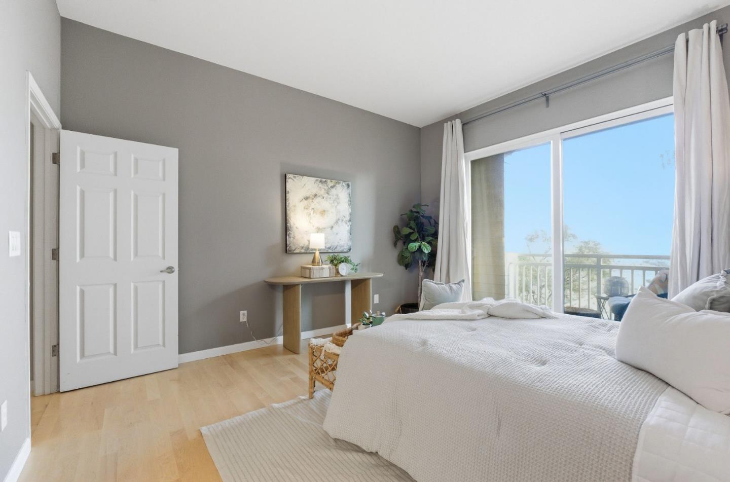 Detail Gallery Image 22 of 35 For 134 Cliff Swallow Ct, Brisbane,  CA 94005 - 2 Beds | 2 Baths